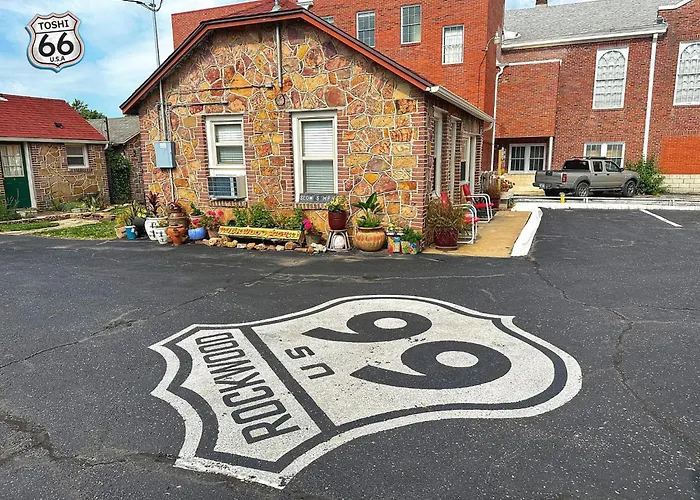 Rockwood Motor Court